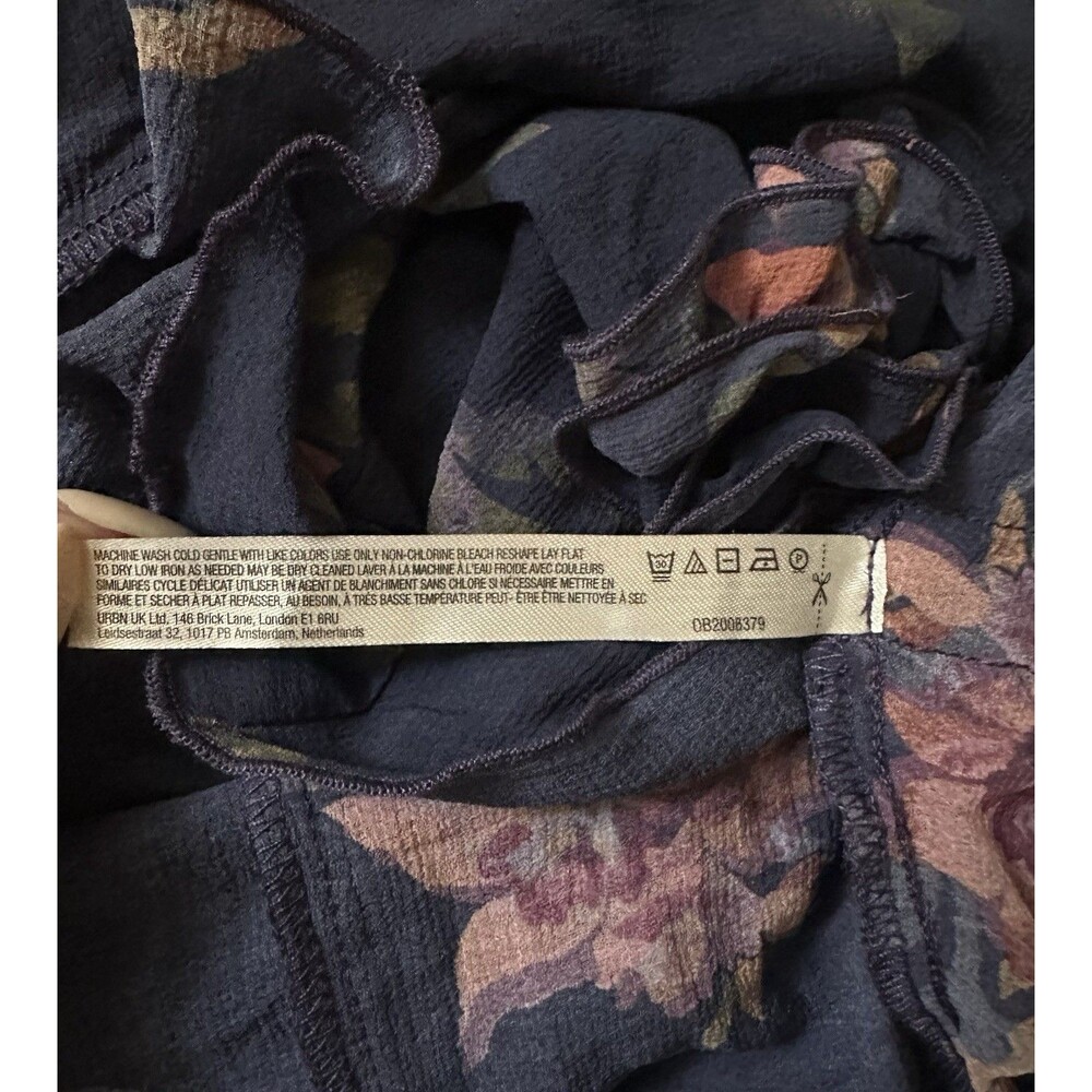Free People Intimately "Icing On Top" Romper Size S Navy Blue Floral Print - Picture 15 of 16